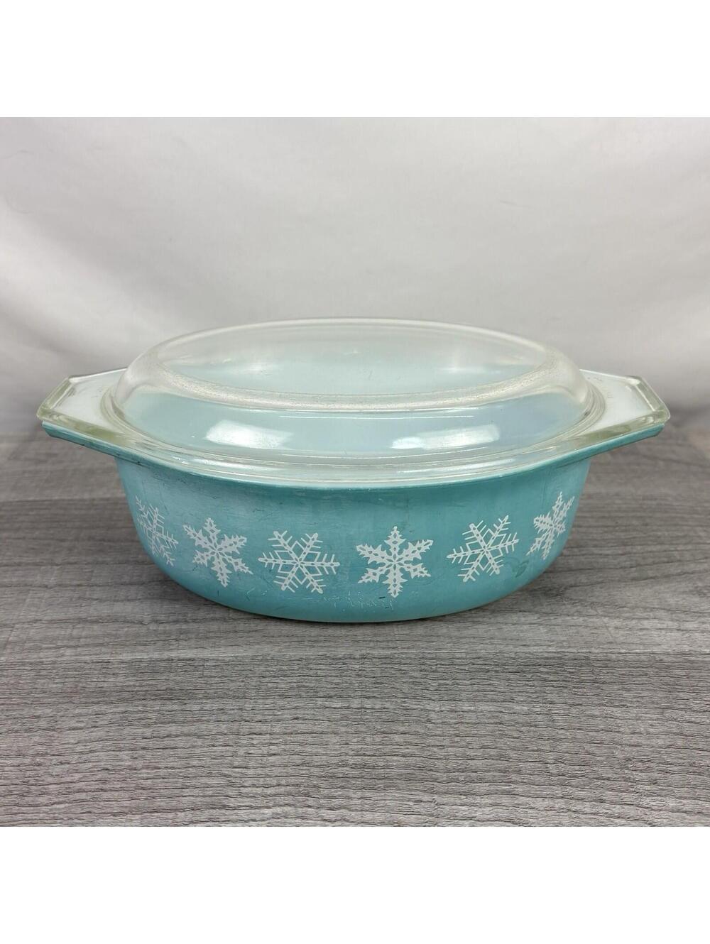 Vintage Pyrex Snowflake Turquoise Oval Casserole Dish W/Lid 043 1.5 Qt 1 1/2